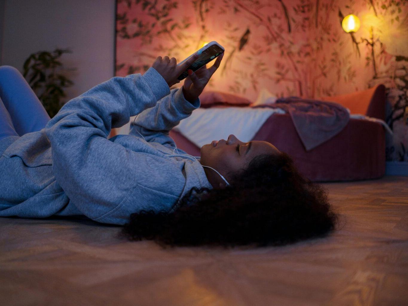 More young people in California struggling with anxiety, stress and social media, study finds
